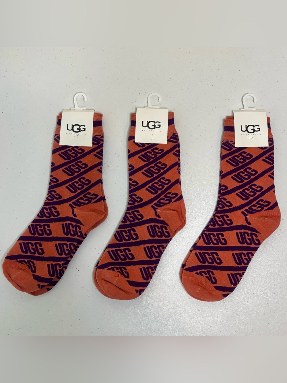 NWT UGG Australia Monogram Logo Crew Socks 3-Pack Orange Burgundy - Picture 2 of 3